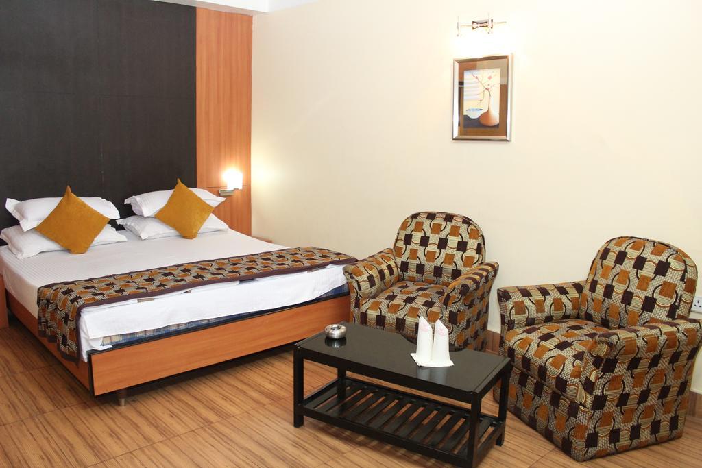 Hotel Bengal International Siliguri Room photo